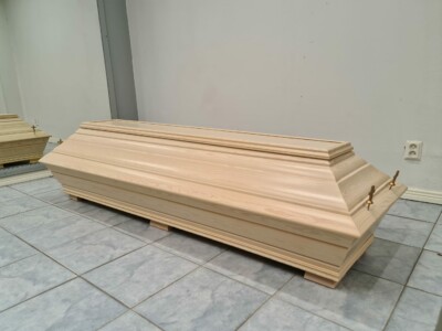 Honka 40, 1690 € Hauta-arkkumalli: Honka nro 40, 1690 €